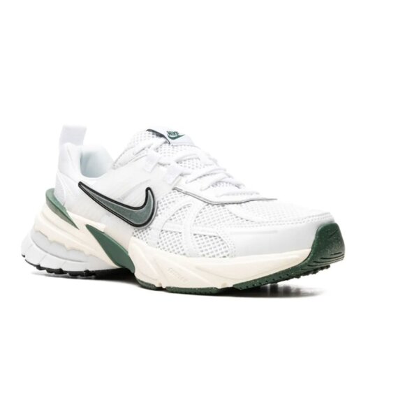 NWT Nike V2K Run "Platinum Green" sneakers - Picture 1 of 4